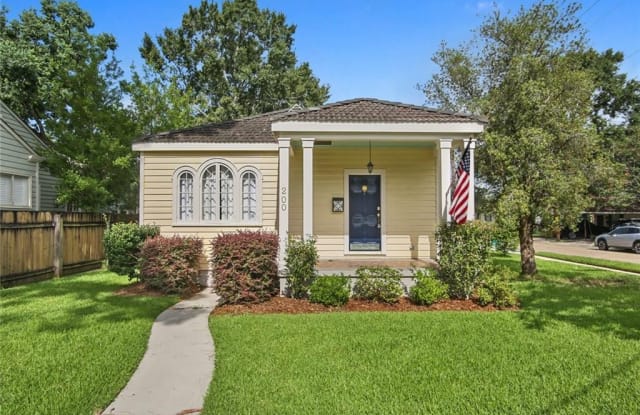 200 BETZ Place - 200 Betz Place, Metairie, LA 70005