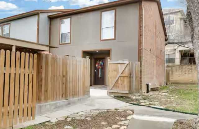 Photo of 12013 ASHROCK CT