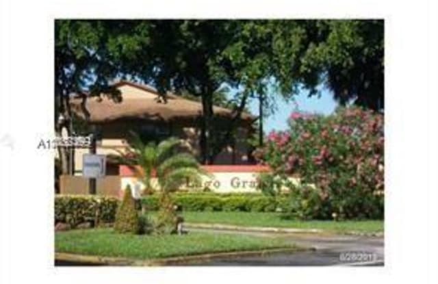 6575 W 27th Ct - 6575 W 27th Ct, Hialeah, FL 33016