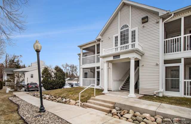 2225 S main