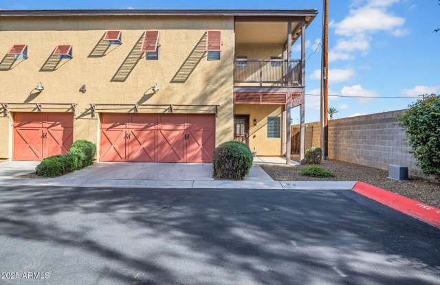 Photo of 2929 N 37TH Street unit: 10