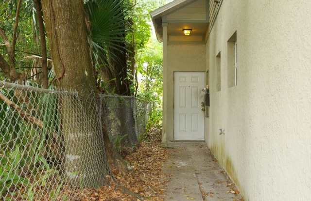 Downtown 3 bedroom townhome