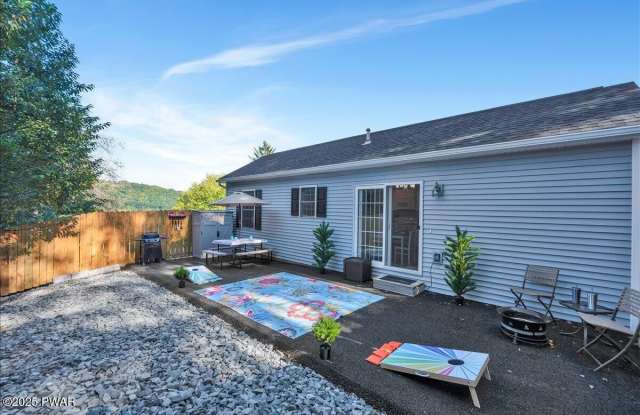 Photo of 729 High Street