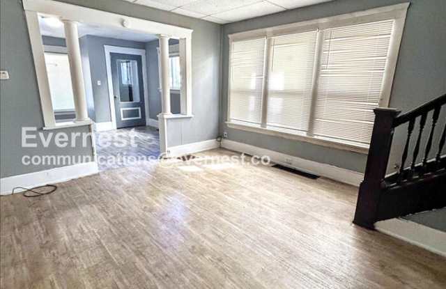 2213 East 82nd Street