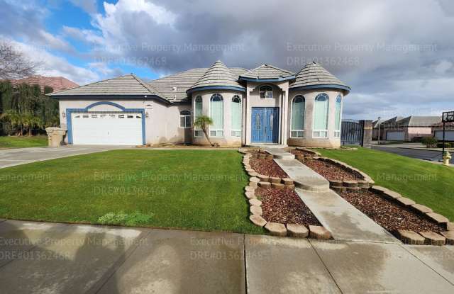 Charming 4 bedroom and 2.5 bathrooms.