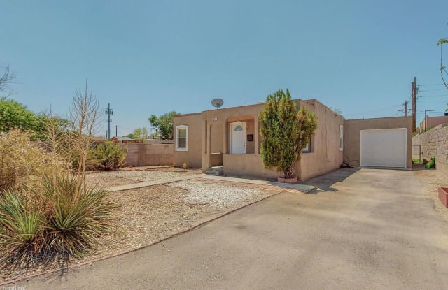 318 Gene Ave NW - 318 Gene Avenue Northwest, Albuquerque, NM 87107