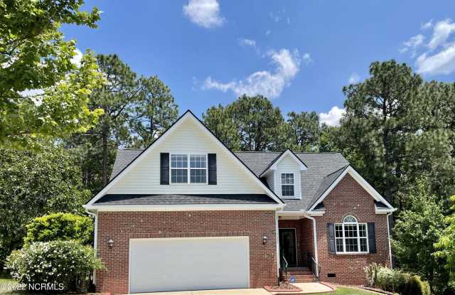 105 Silverburn Place - 105 Silverburn Place, Aberdeen, NC 28315