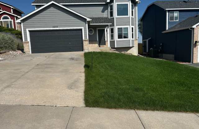 Fantastic 4 Bedroom Nestled in the heart of Old Farm!