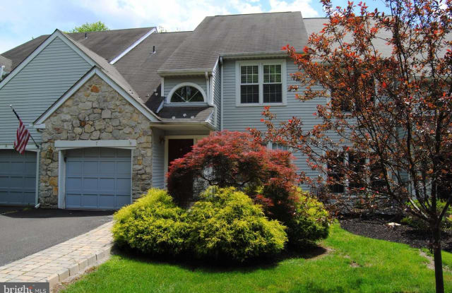 7 SWEETWATER CIR - 7 Sweetwater Circle, Spring House, PA 19002