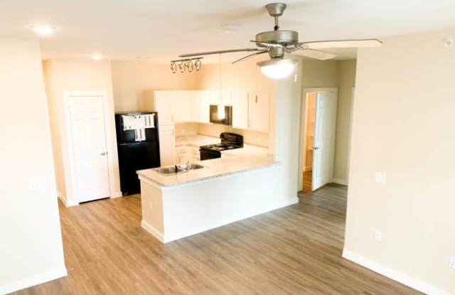 960 Merrill Dr, #1190