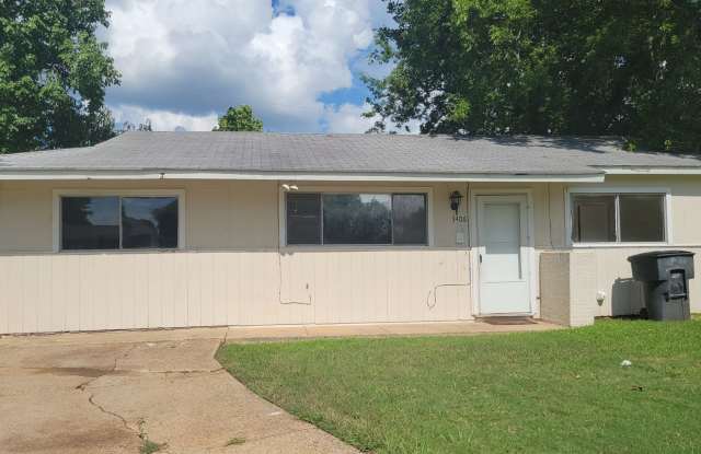 House for Lease - 3406 Black Lake Circle