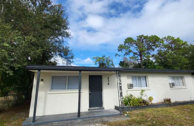 Photo of 2341 Dora Street