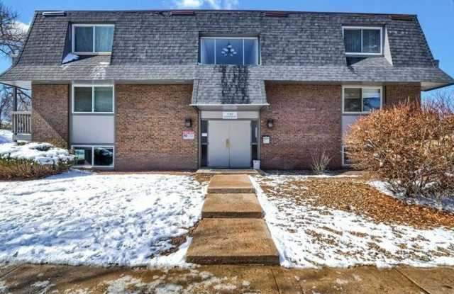 Photo of 2 Bedroom 2 bathroom condo in Centennial