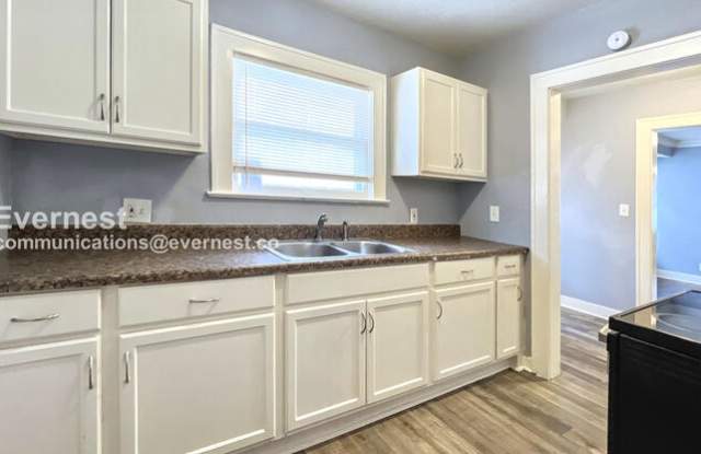 2215 East Gregory Boulevard