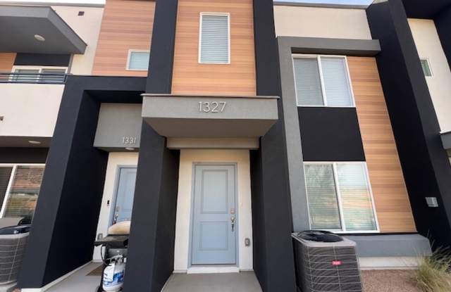 Photo of Long Valley Gem! $500 Move in Credit in December!