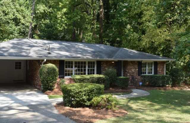 6615 Wright Circle