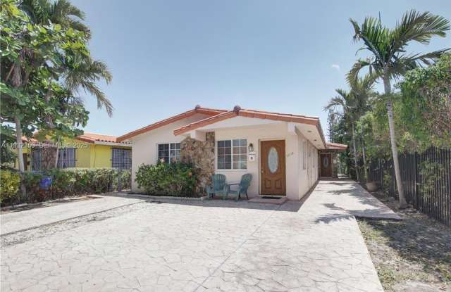 Photo of 3500 SW 26th St