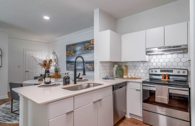 Jefferson at the Perimeter Apartments