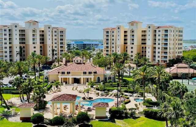 261 MINORCA BEACH WAY 702