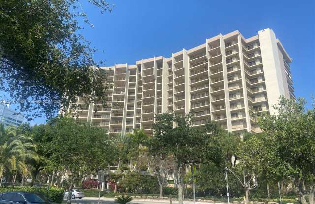 1800 S Ocean Blvd