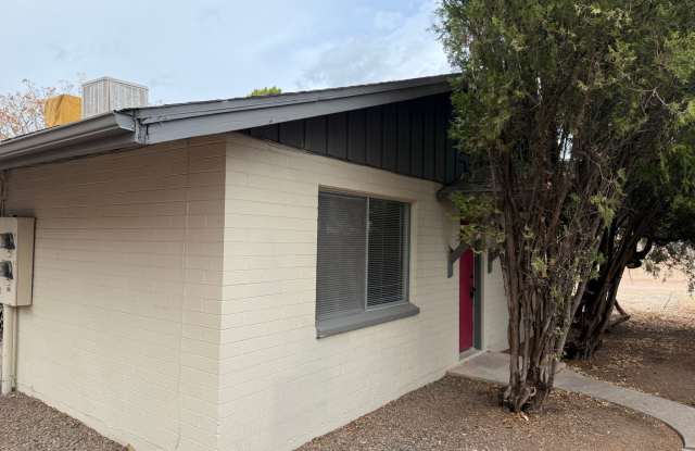 Reduced!! One bedroom in Rimrock contact Property Pros Property Management