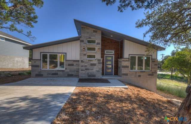 Photo of 2549 Grandview Forest