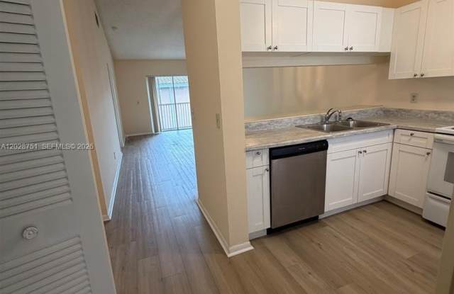 4243 NW 114th Ter