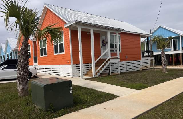 Photo of 300 Seminary Drive lot: 12