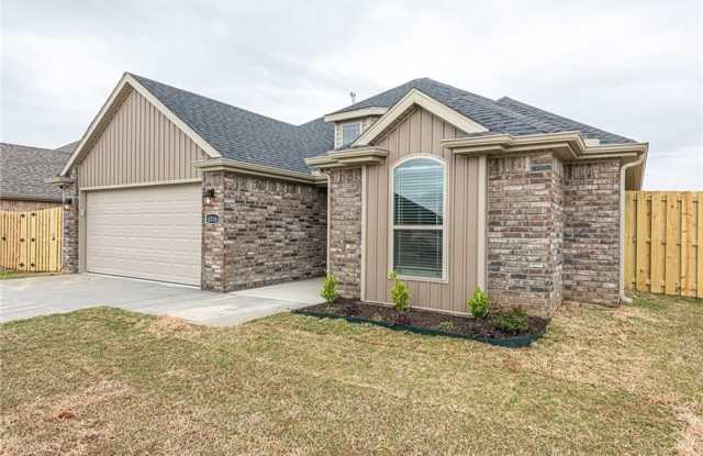 Photo of Gorgeous 3-Bed, 2-Bath Home - Available Mid December