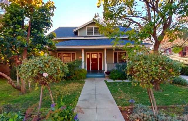 14 Grant St. - 3 Bedroom 2 Bath Home in Historic South Redlands!