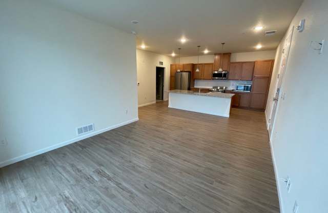 Photo of 2 Bedroom Condo in Great Pine Creek Area Location