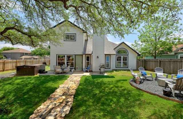 Stylish Cedar Park Retreat with Designer Touches – Fully Furnished Option Available