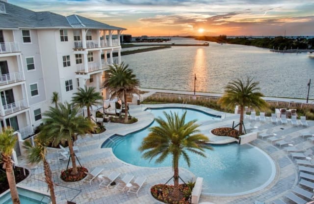 Novus Westshore  Luxury Apartments in Tampa, FL