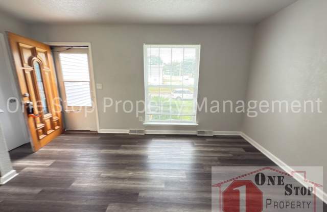 3 bedroom, 1 bathroom duplex in Independence, MO for rent!