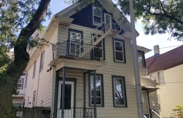 1720 N Astor St., Middle - 1720 North Astor Street, Milwaukee, WI 53202