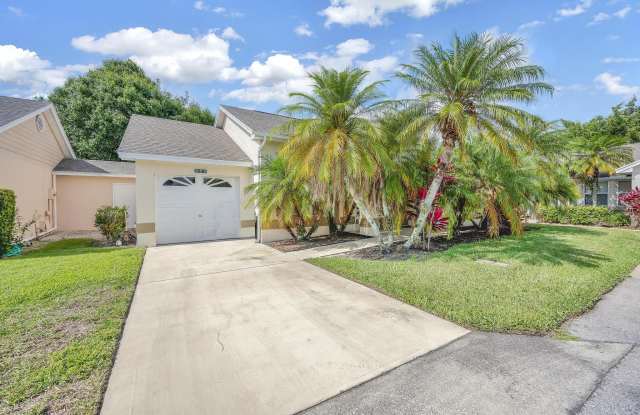 335 NW Tuscany Way