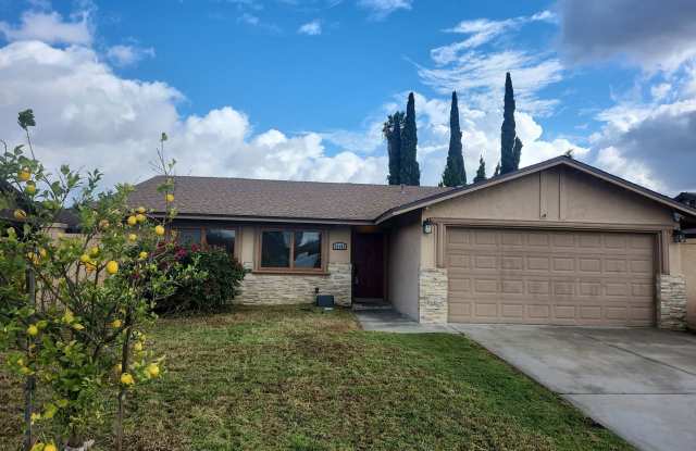House on cul-de-sac with big back yard