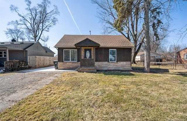 Photo of 22027 SPRINGBROOK Avenue