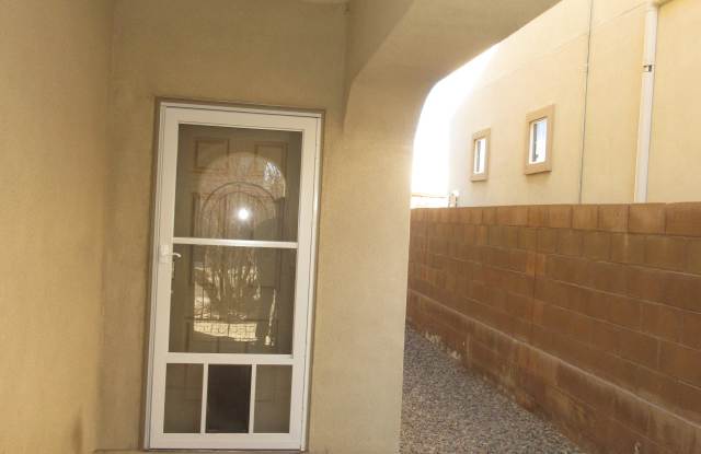 12505 Woodland Ave NE