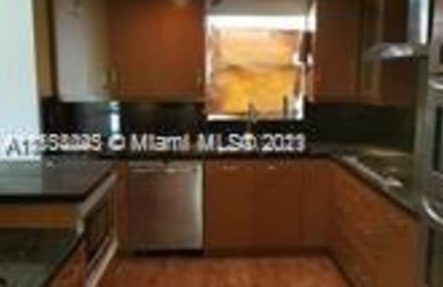 2810 SW 2nd St - 2810 SW 2nd St, Miami, FL 33135