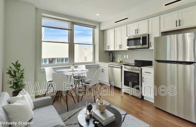 218 Church St W #201