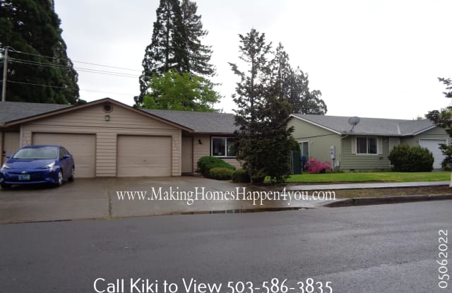 2586 Wintergreen Ave NE - 2586 Wintergreen Avenue Northwest, Salem, OR 97304