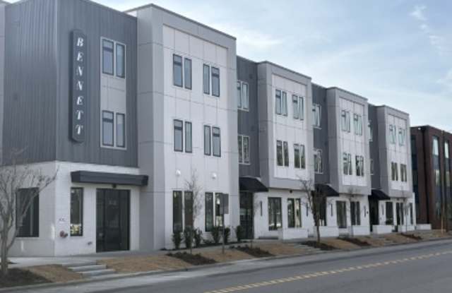 1108 Castle Street - B