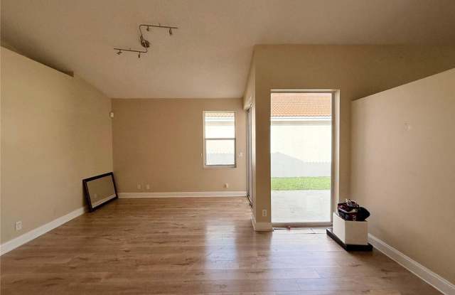 4965 SW 153RD AVE #4965 DAVIE, FL 33331