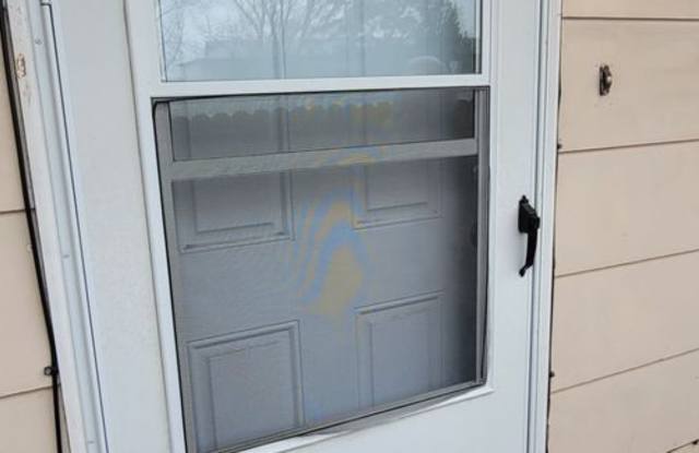 $1265 | 1BR/1BA | Cute Condo in a Fourplex near Memorial Park in Colorado Springs