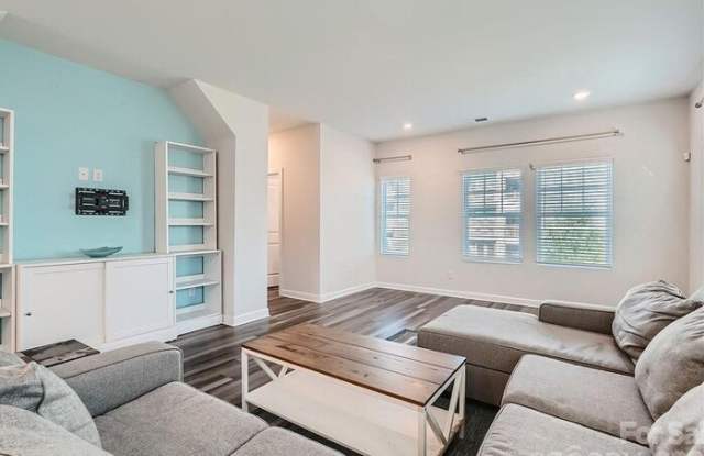 3926 Memorial Parkway