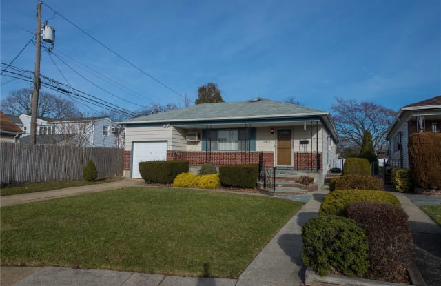 2475 Jefferson Ct - 2475 Jefferson Court, East Meadow, NY 11554