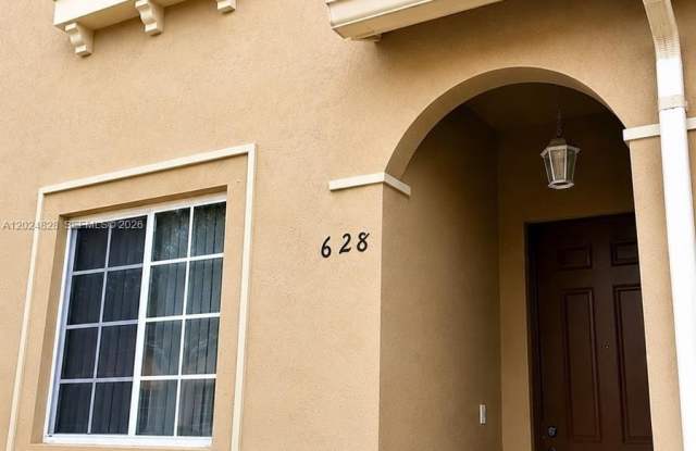 21207 NW 14th Pl