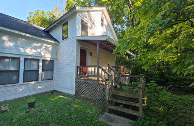 Photo of Charming 3 Bedroom Apartment in Millbrook, NY - *ALL UTILITIES INCLUDED