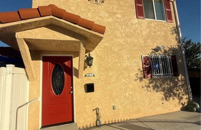 Photo of 746 W 4th Ave Avenue